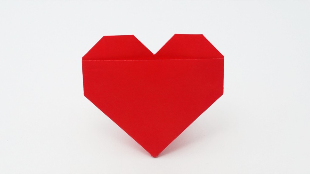 Origami Heart Stand - Diagrams and Video - Jo Nakashima