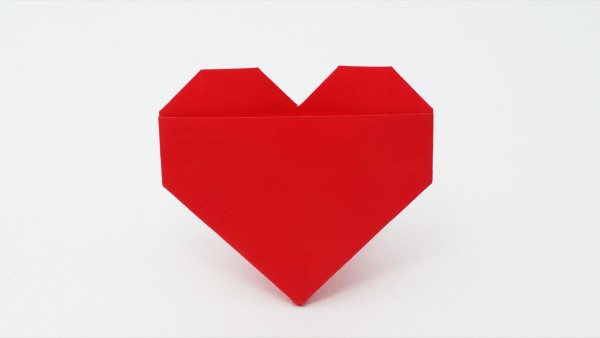 Origami Heart Stand by Jo Nakashima